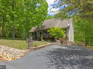 2440 Mountain Dr, Mcgaheysville, VA 22840