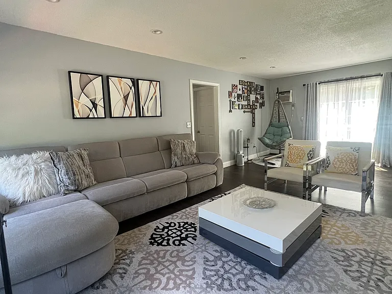 25 Michael Dr — Photo 8