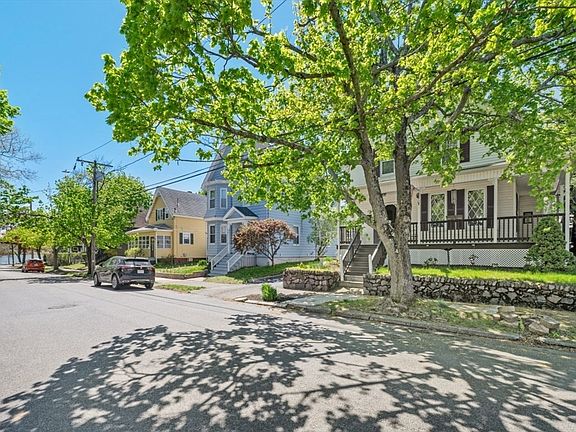 3rd image of 24 Sylvia St