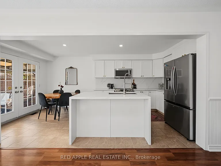 17 Booth St — Photo 12