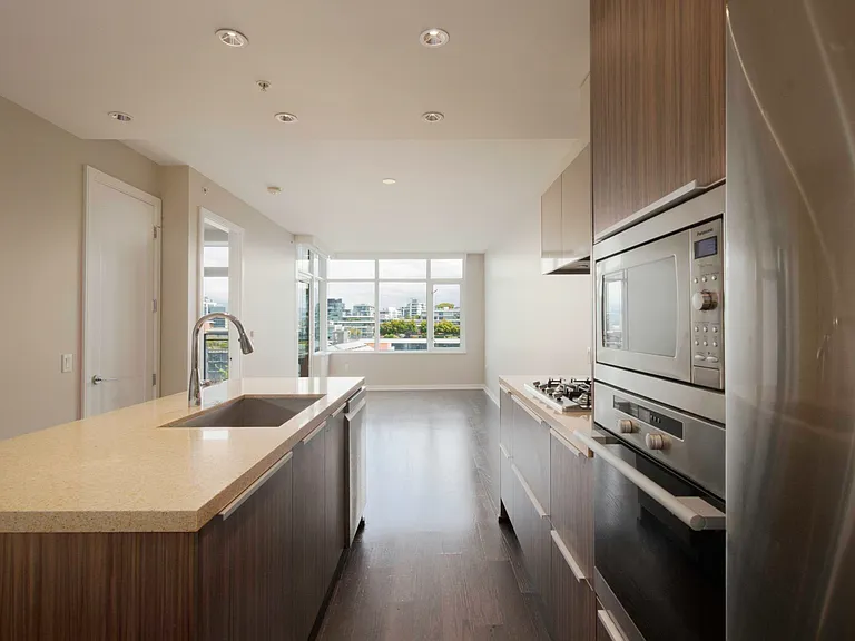 181 W 1st Ave #1102 — Photo 3