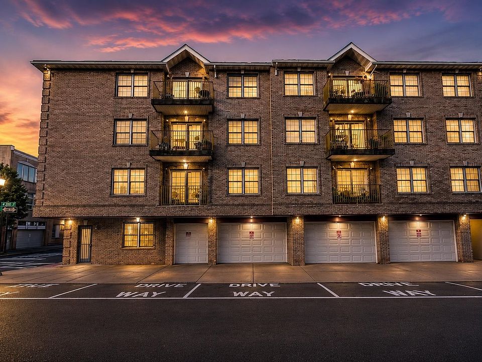 1st image of 2519 West St APT 2