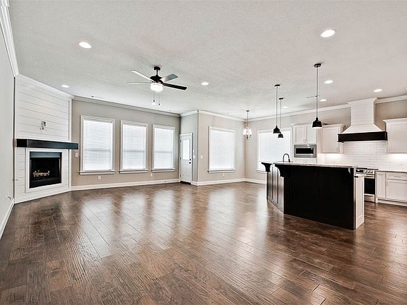 4th image of 1311 Sessile Oak Way