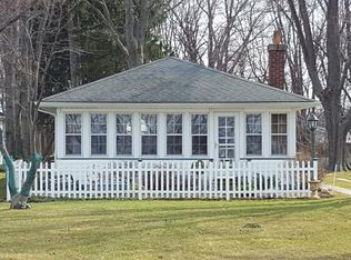 9144 Headlands Rd, Mentor, OH 44060