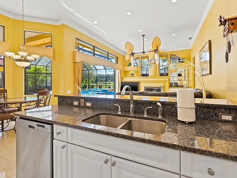30324 Laurelwood Ln — Photo 13