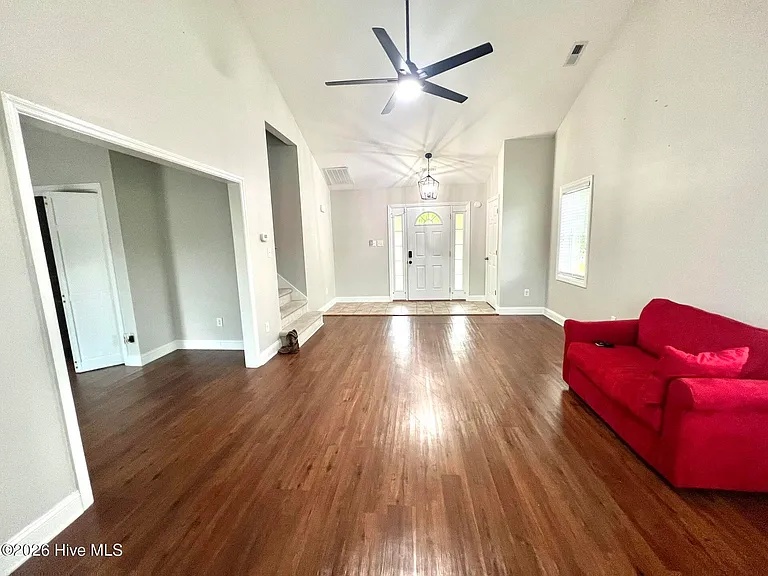 314 Springcreek Ct — Photo 5