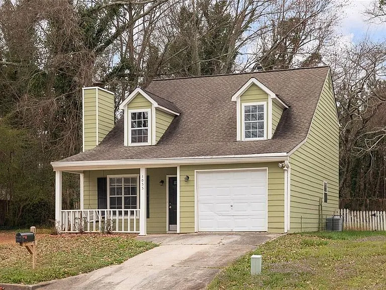 1055 Autumn Crest Ct — Photo 17