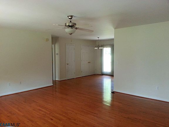 5th image of 310 Richmond Ave