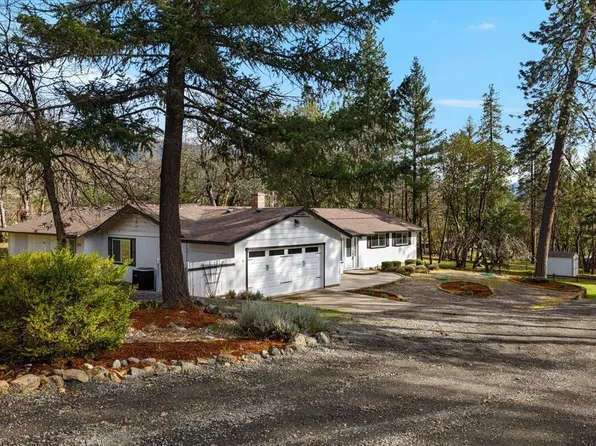 324 China Gulch Rd, Jacksonville, OR 97530