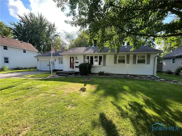 128 Lawrence Ave, Swanton, OH 43558