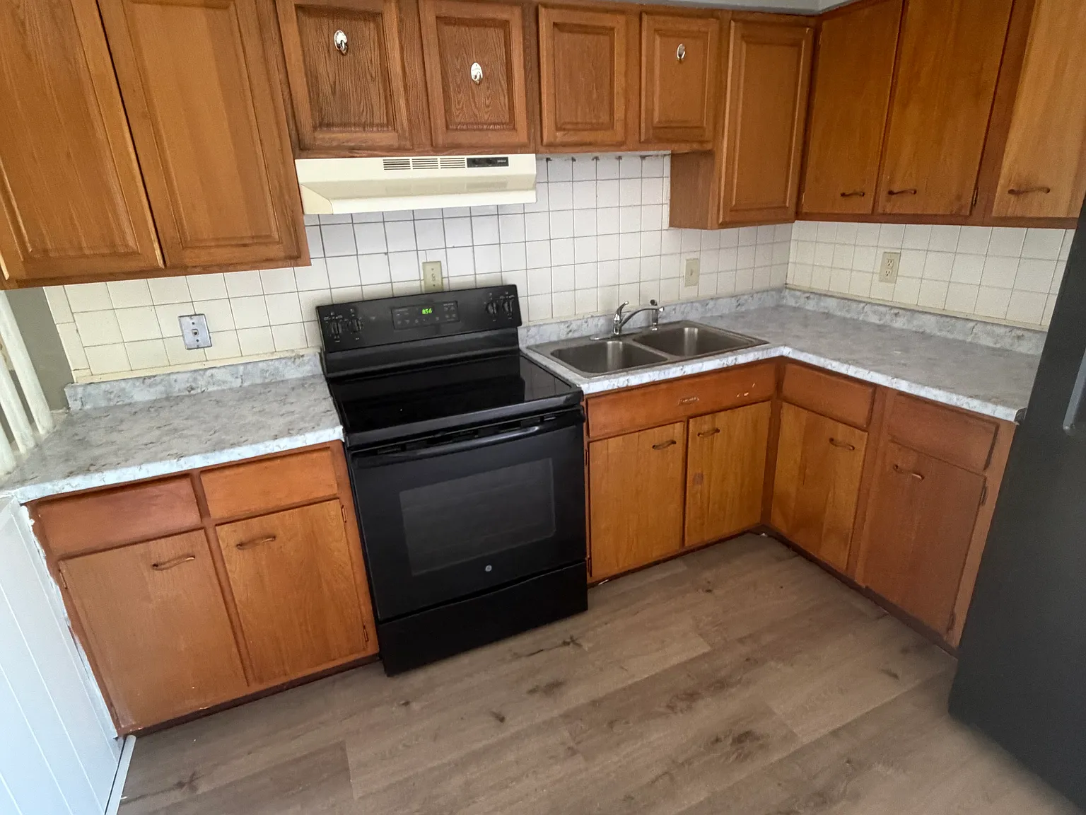 2 bed, $1,100 — Photo 4
