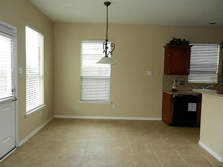 25215 Ibris Ranch Dr — Photo 5