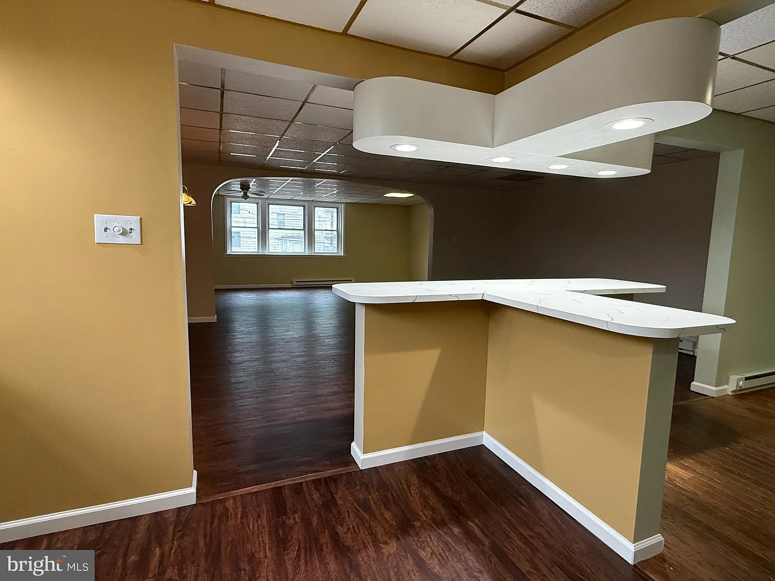 3 bed, 2100 sqft, $1,500 — Photo 3