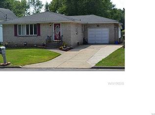 698 Borden Rd, Cheektowaga, NY 14227