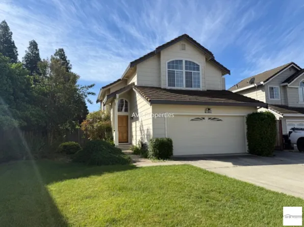 1019 Bellflower St, Livermore, CA 94551