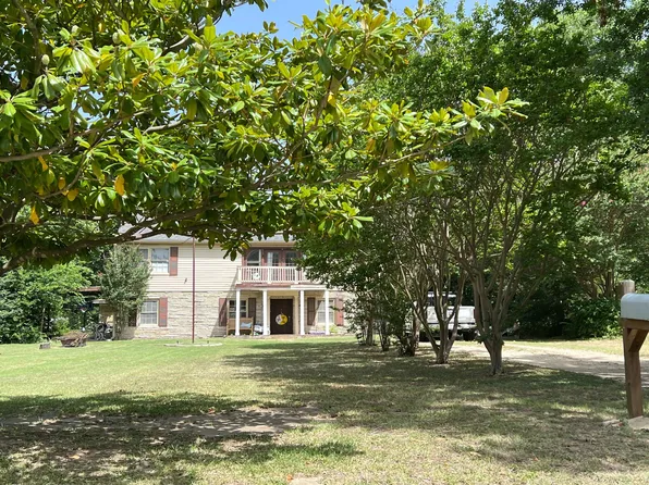 308 NW 3rd St, Hubbard, TX 76648