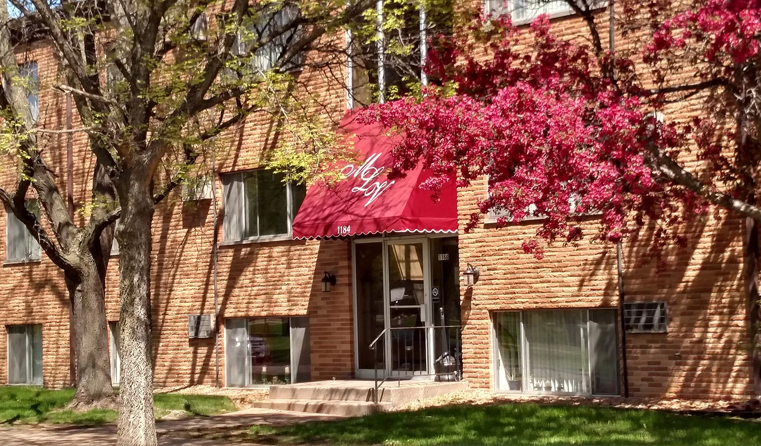 Marydale Lakeview Apartments — Photo 1