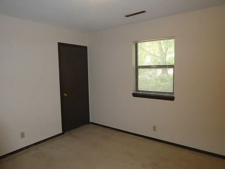 4608 W Knox Dr — Photo 9