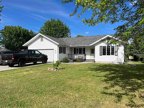 2nd image of 8 Maple Pl