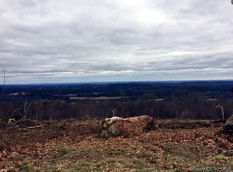 2nd image of 51 Cider Mill Hts