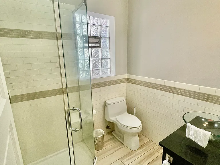 2957 N California Ave #2S — Photo 8