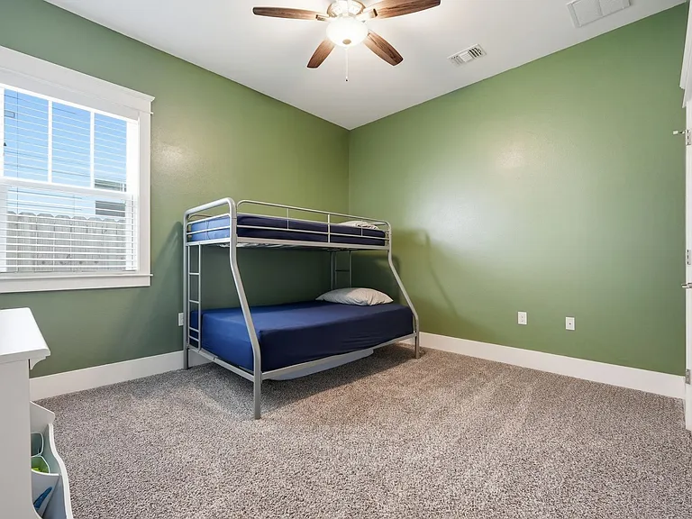 131 Magnolia Ave — Photo 38