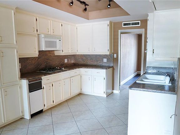 3rd image of 5212 Sterling Pl