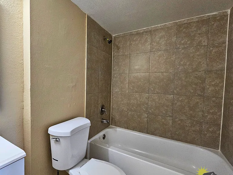 900 S Peninsula Dr #112 — Photo 13