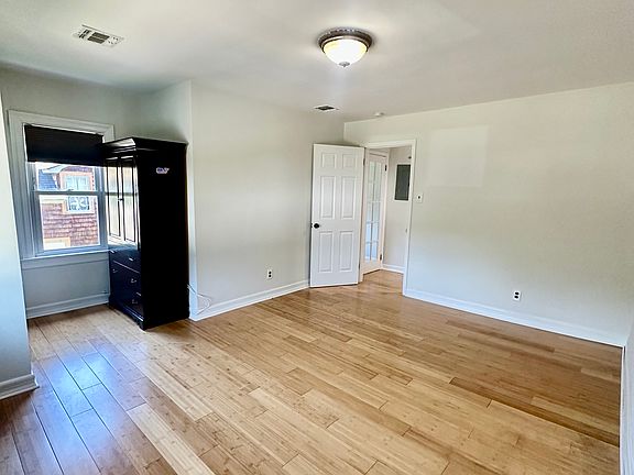 5th image of 34 Orchard St #34