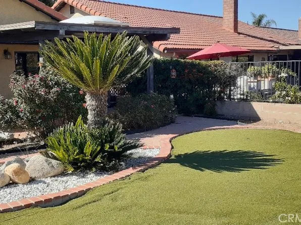 1484 Pepper Tree Dr, Hemet, CA 92545