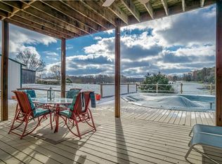 1729 Hutchings College Rd, Sparta, TN 38583