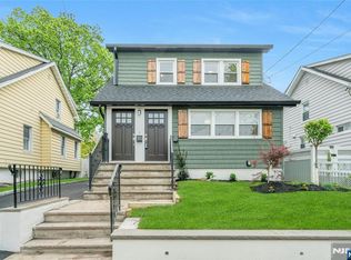 43 4th St, Ridgefield Park, NJ 07660