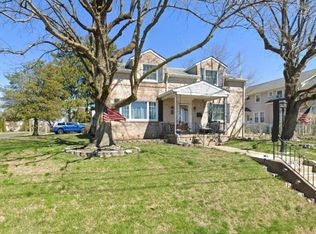 201 Abbeyview Ave, Willow Grove, PA 19090