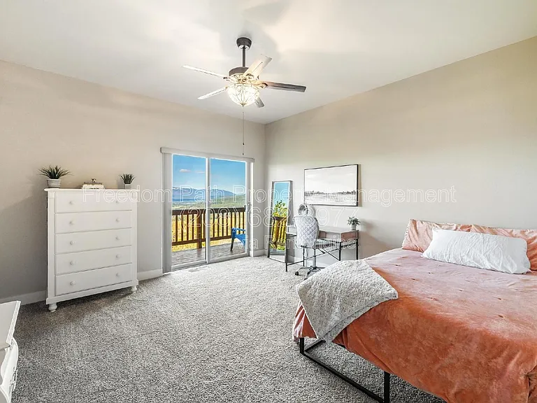 721 Sanctuary Hls — Photo 42