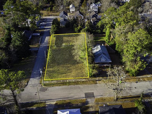 3rd image of 518 B Street