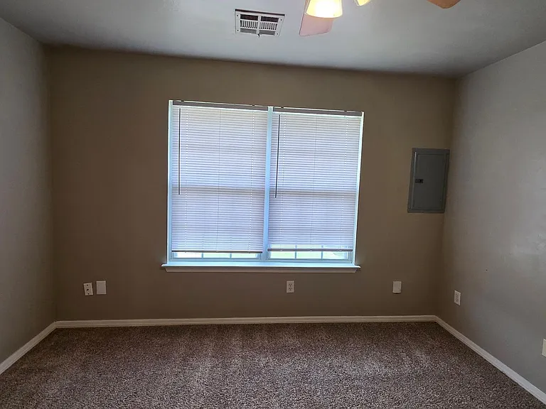 1716 W Palm Pl — Photo 26
