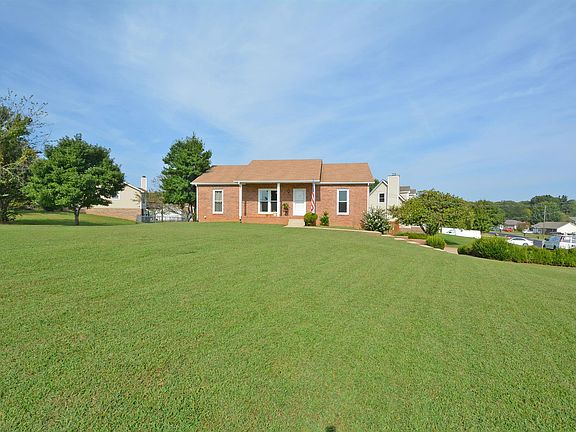 2nd image of 418 Sandburg Dr