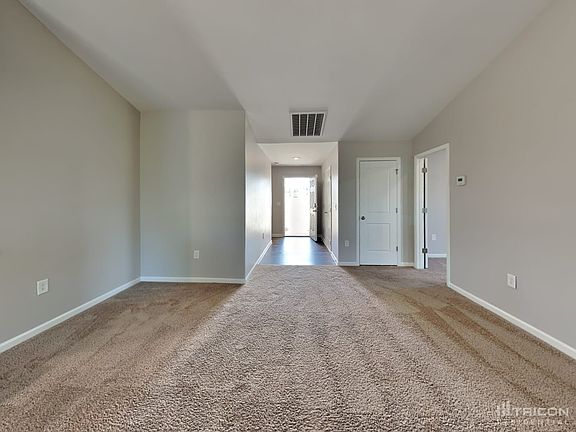 3rd image of 599 Belcaro Dr