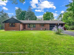 3663 W Hiawatha Dr, Okemos, MI 48864