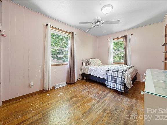5th image of 515 Pattie Ann Dr