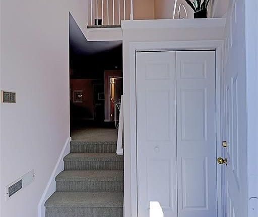 4th image of 10 Sparrow Cir