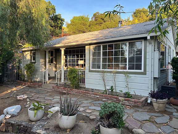 2nd image of 9626 Sunland Pl