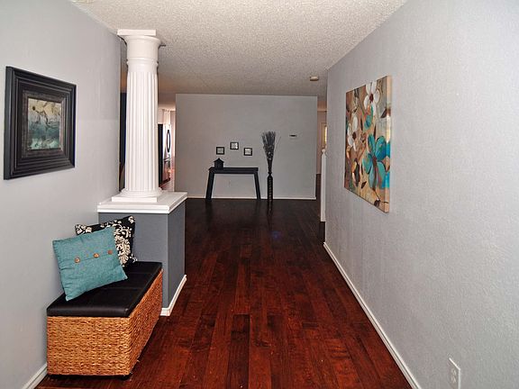 3rd image of 5329 Chessie Cir