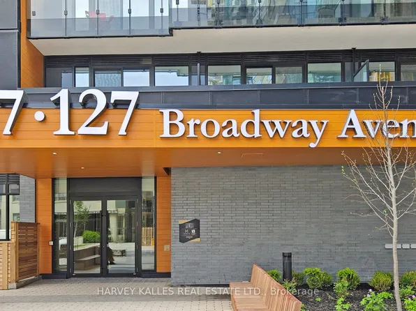 127 Broadway Ave #3302, Toronto, ON M4P 1V4