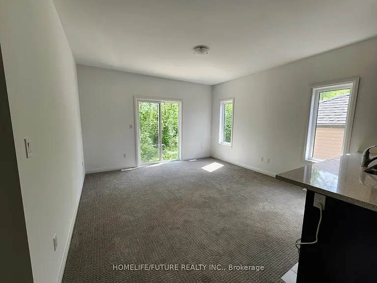 756 Burwell St #UPPER LEVEL — Photo 22
