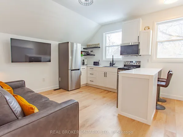 97 Albert St S, Orillia, ON L3V 5L1