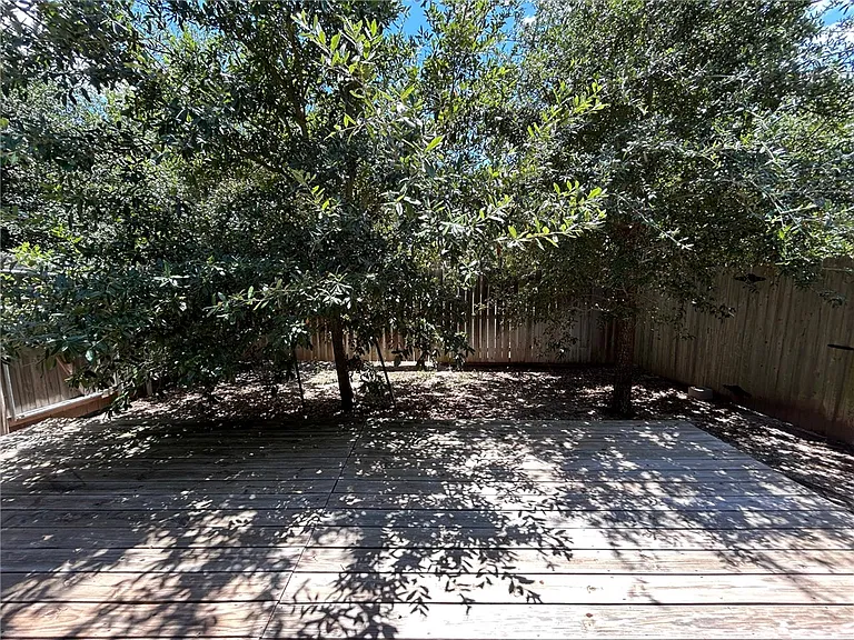 419 Goldilocks Ln — Photo 11