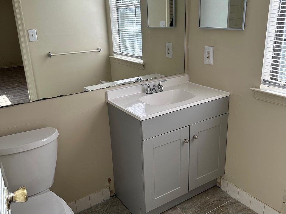 1st image of 69 Drewes Ct