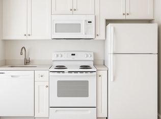 31 Violet St #3, Providence, RI 02908