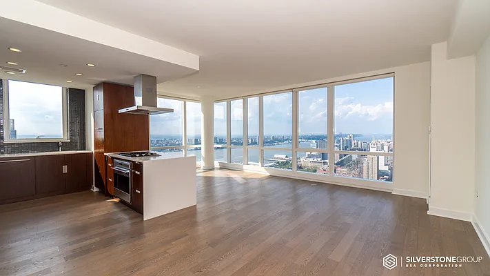 Rented by Silverstone Group USA Corp. | media 21